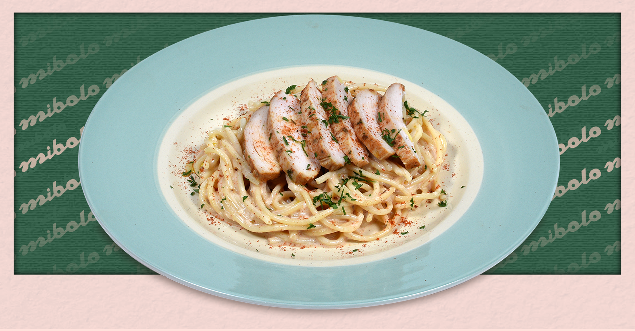 Mì spaghetti sốt kem nấm và thịt xông khói