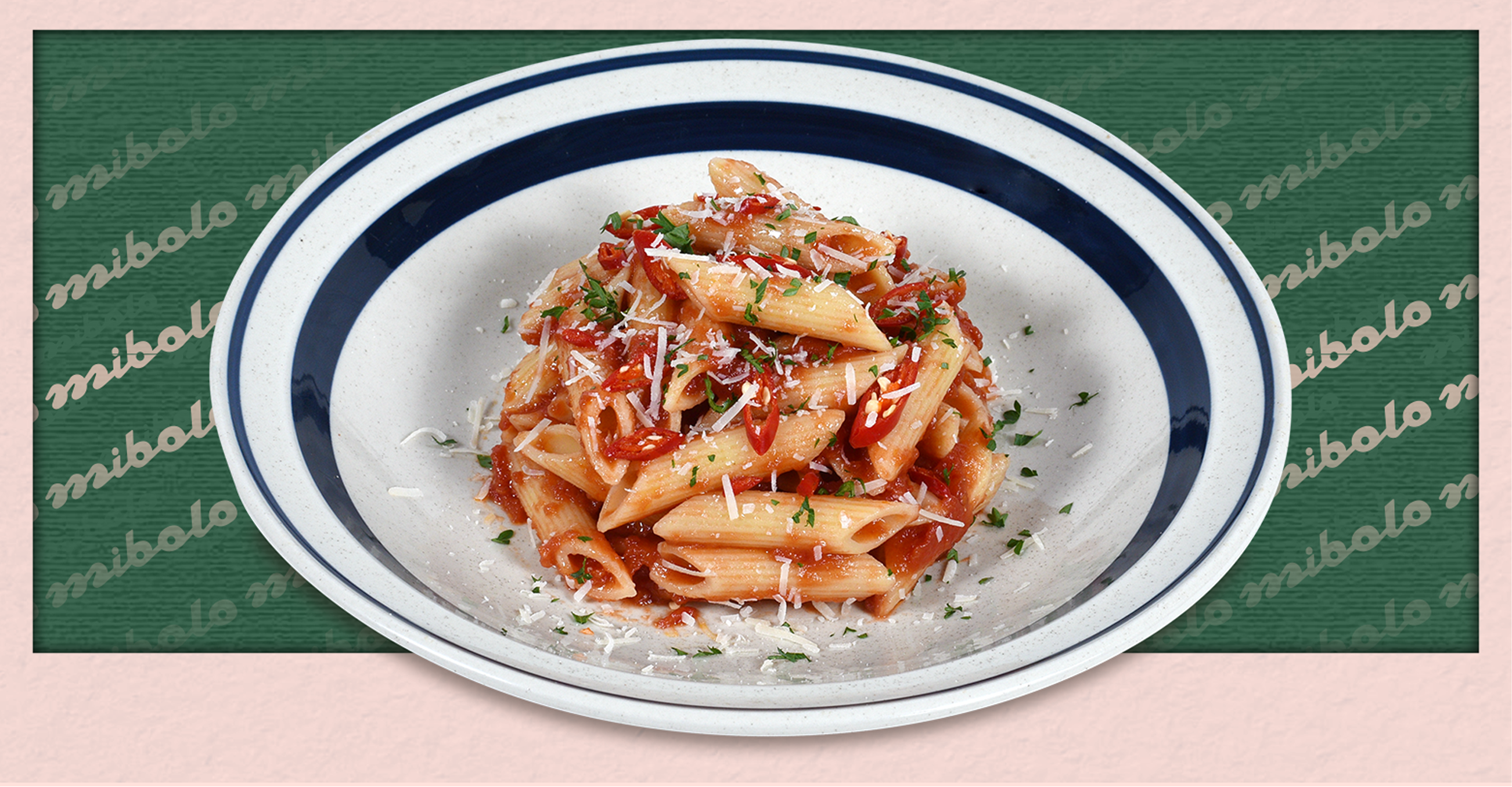 Nui penne với sốt cà & phô mai Parmesan