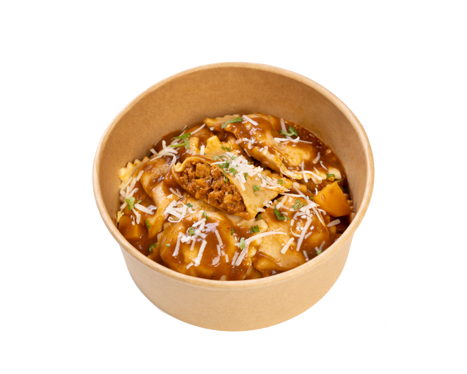 Ravioli nhân thịt bò và sốt cà đặc biệt